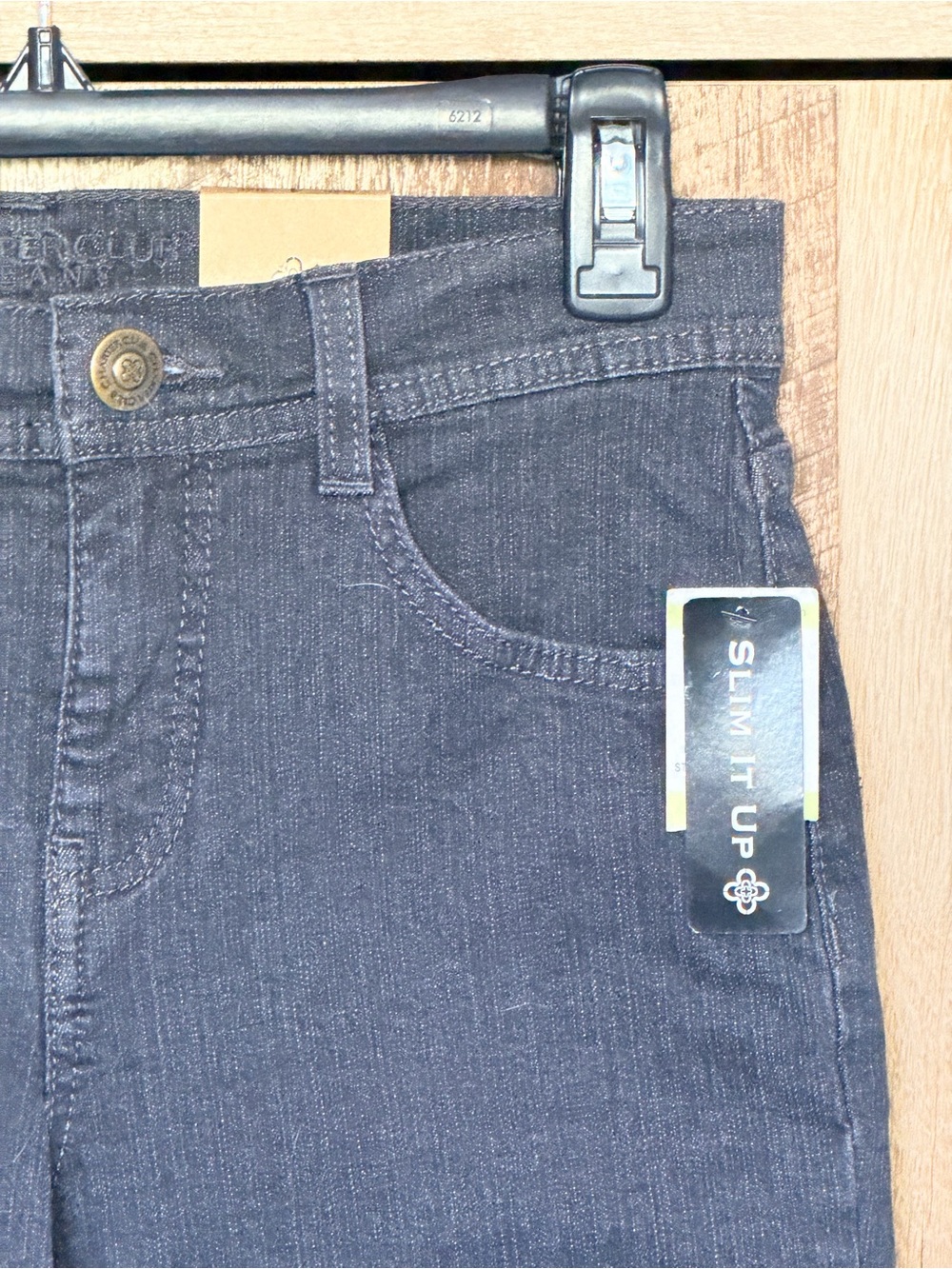 NWT Women’s Black Straight-Leg Jeans - Picture 5 of 12